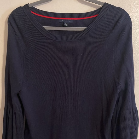 🌹NWOT: TOMMY HILFIGER BELL SLEEVED RIBBED SWEATER - Picture 4 of 9